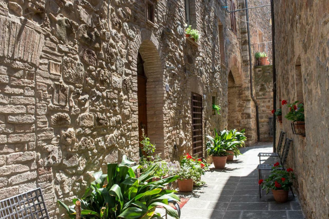 La Casa Di Alice Castelnuovo dellʼAbate Exterior foto